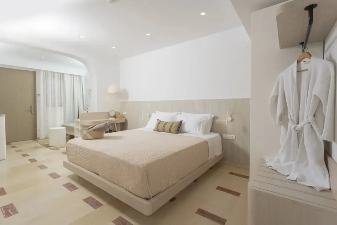 Nusa Suites & Villas-Superior Double Room Ground Floor